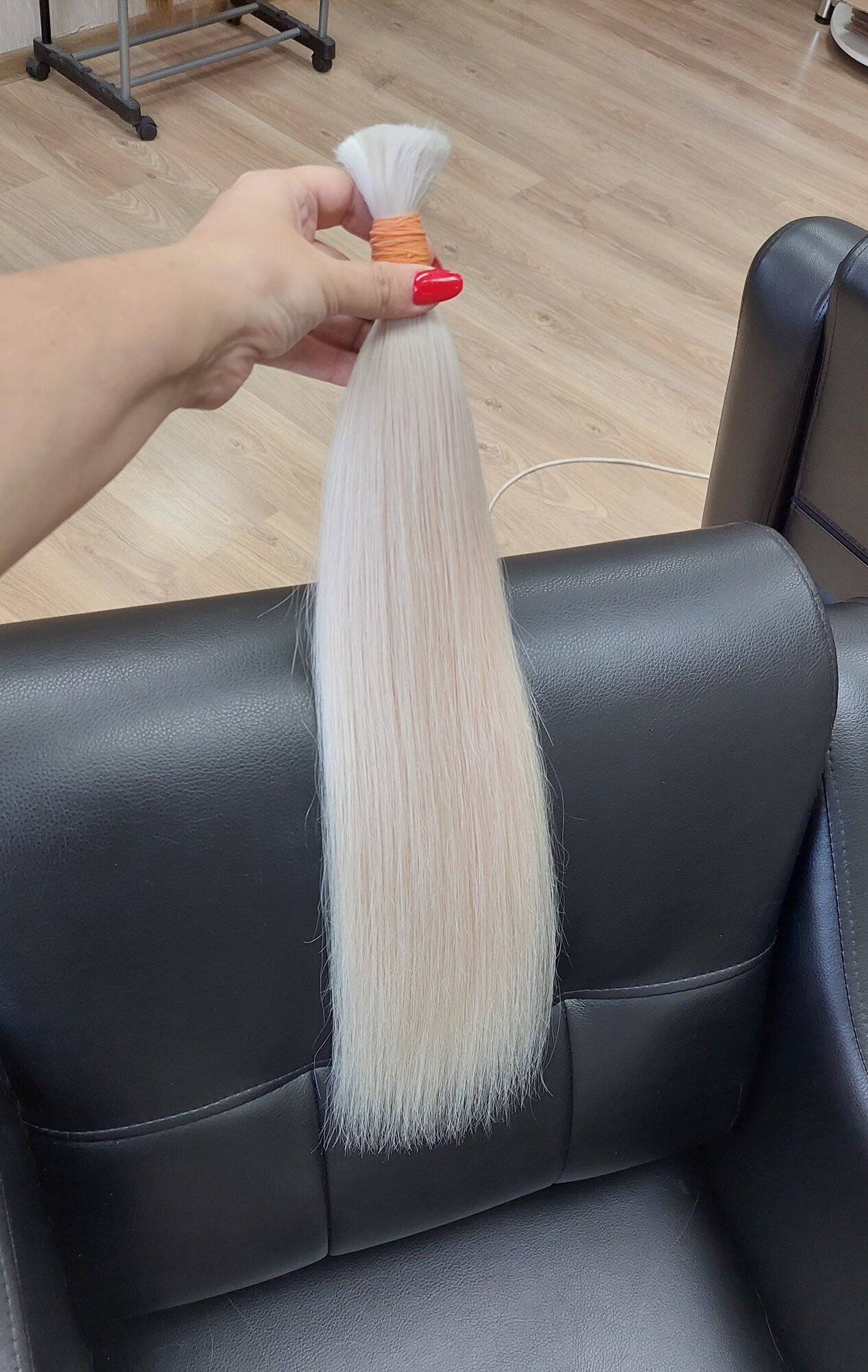 Натуральные волосы для наращивания 50см, 100г, блонд стандарт