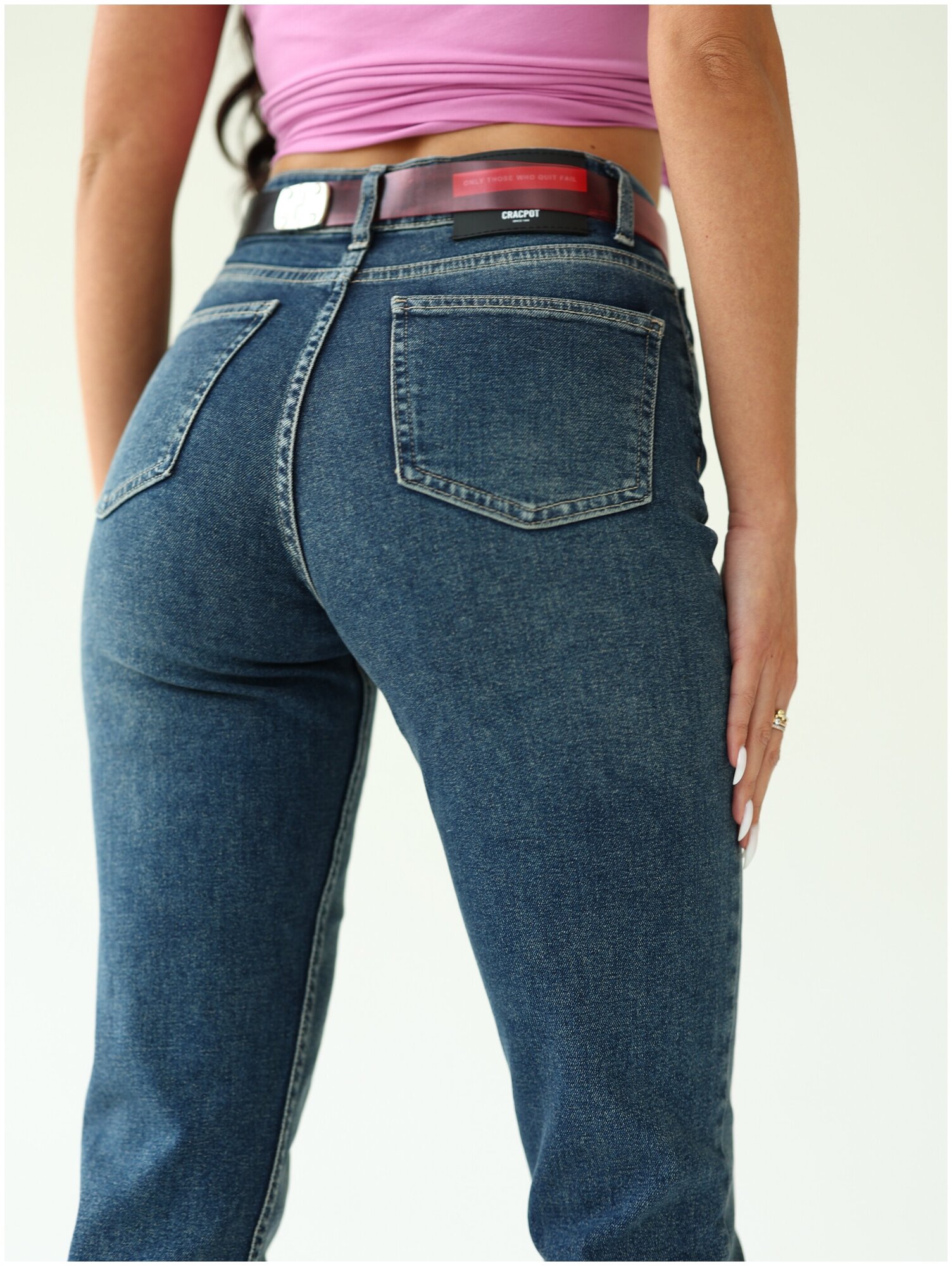 Джинсы женские МОМ CRACPOT