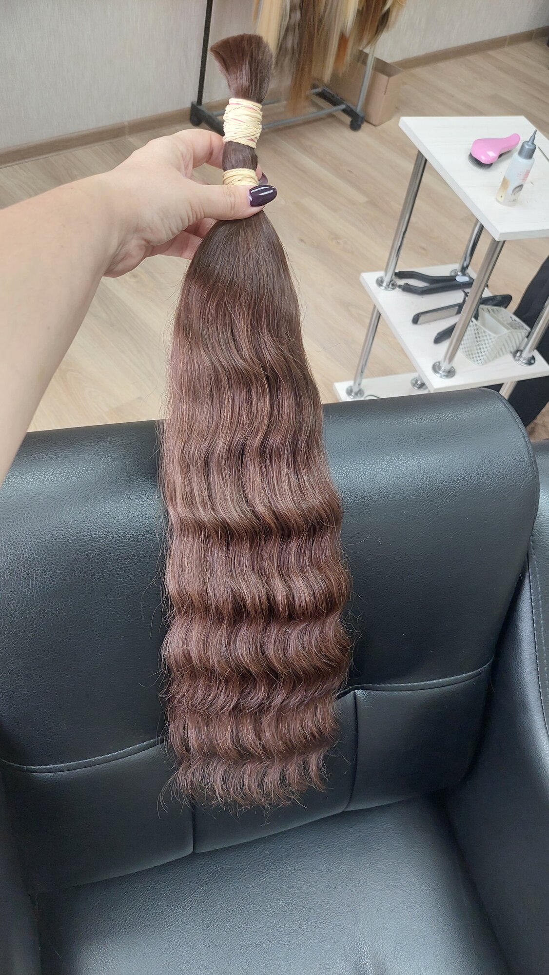 Натуральные волосы для наращивания 60см, 141г, природная волна, темно-русые, премиума