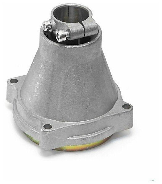 REZER Редуктор верхний бензотриммера 7 шлицов 28 мм