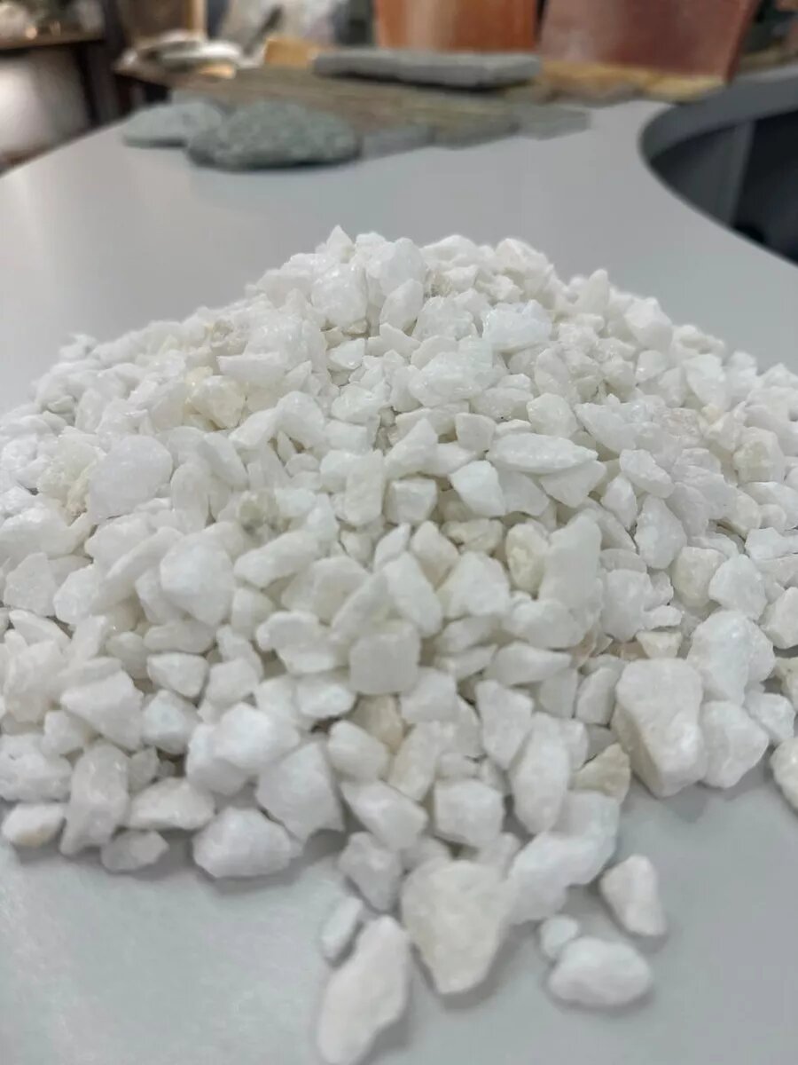 Мраморная крошка белая 10-20 мм 10 кг